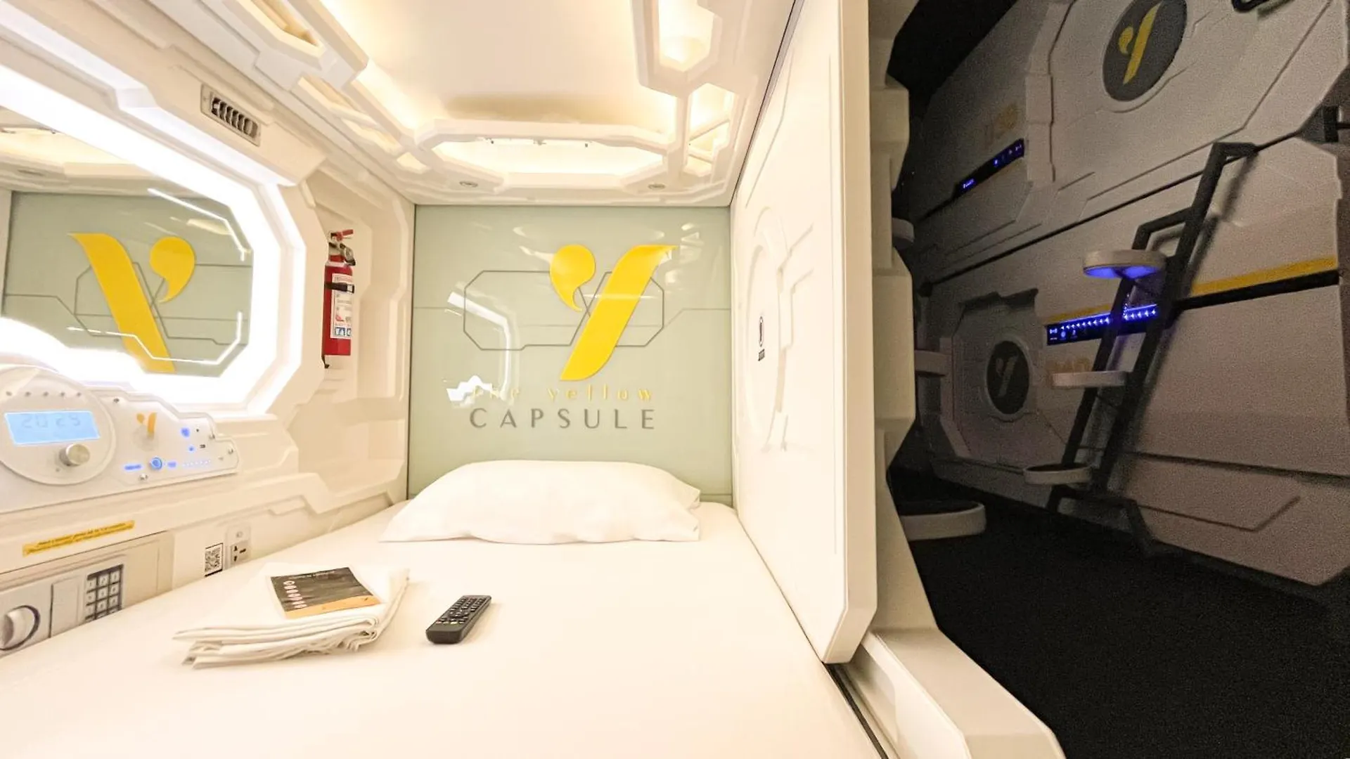The Yellow Capsule Cancun Close To Airport 4*,  Mexico